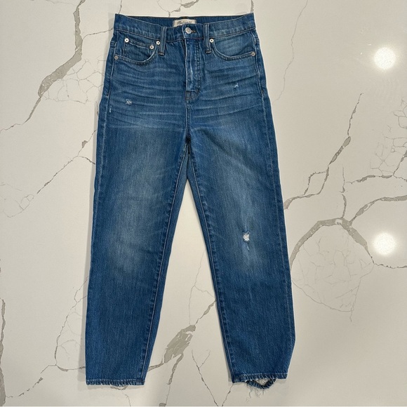 Madewell Classic Straight Jeans in Novello Wash - Picture 5 of 9
